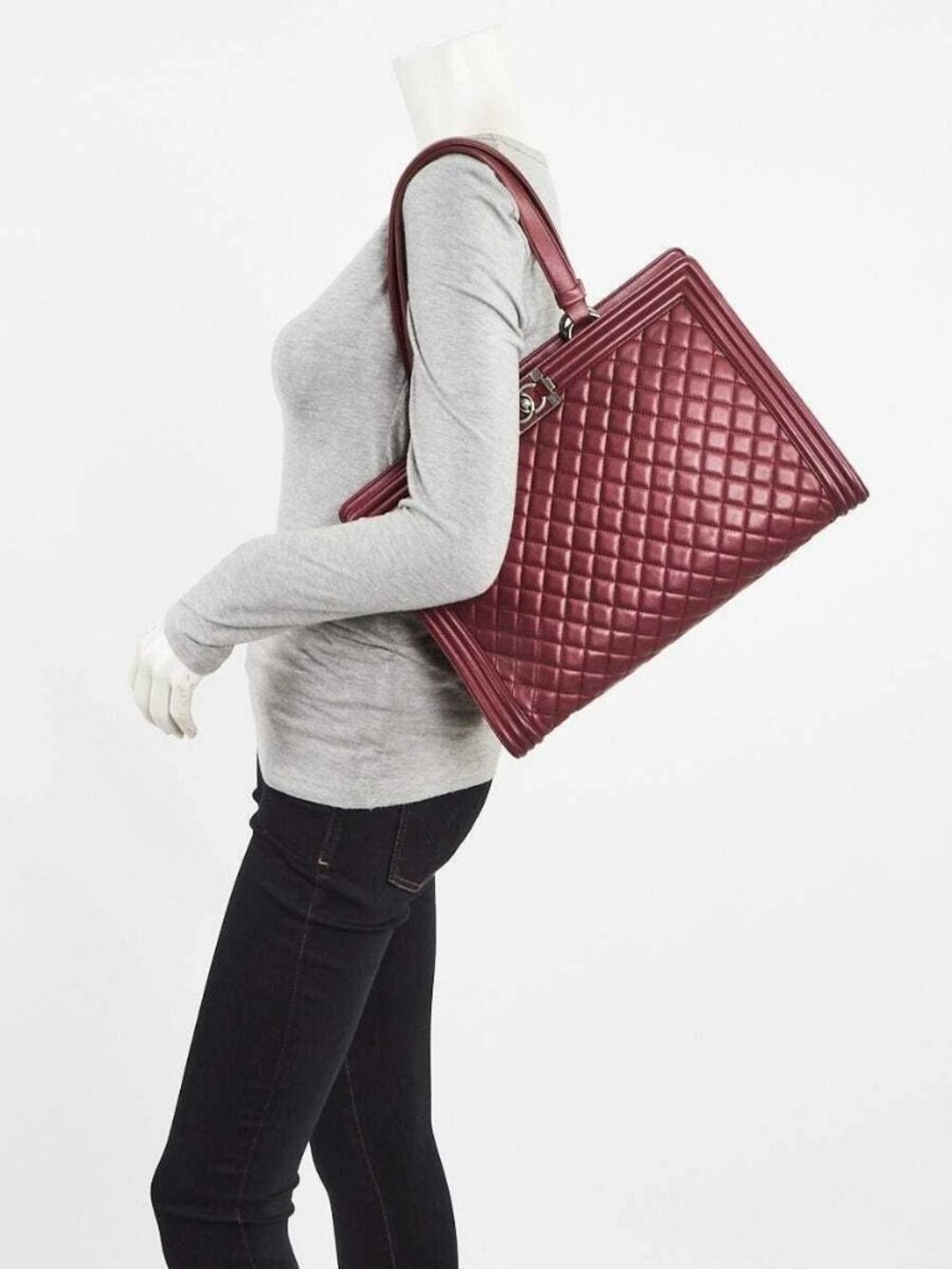 Chanel Metallic Burgundy Quilted Leather Large Boy Tote Bag - Picture 2 of 12